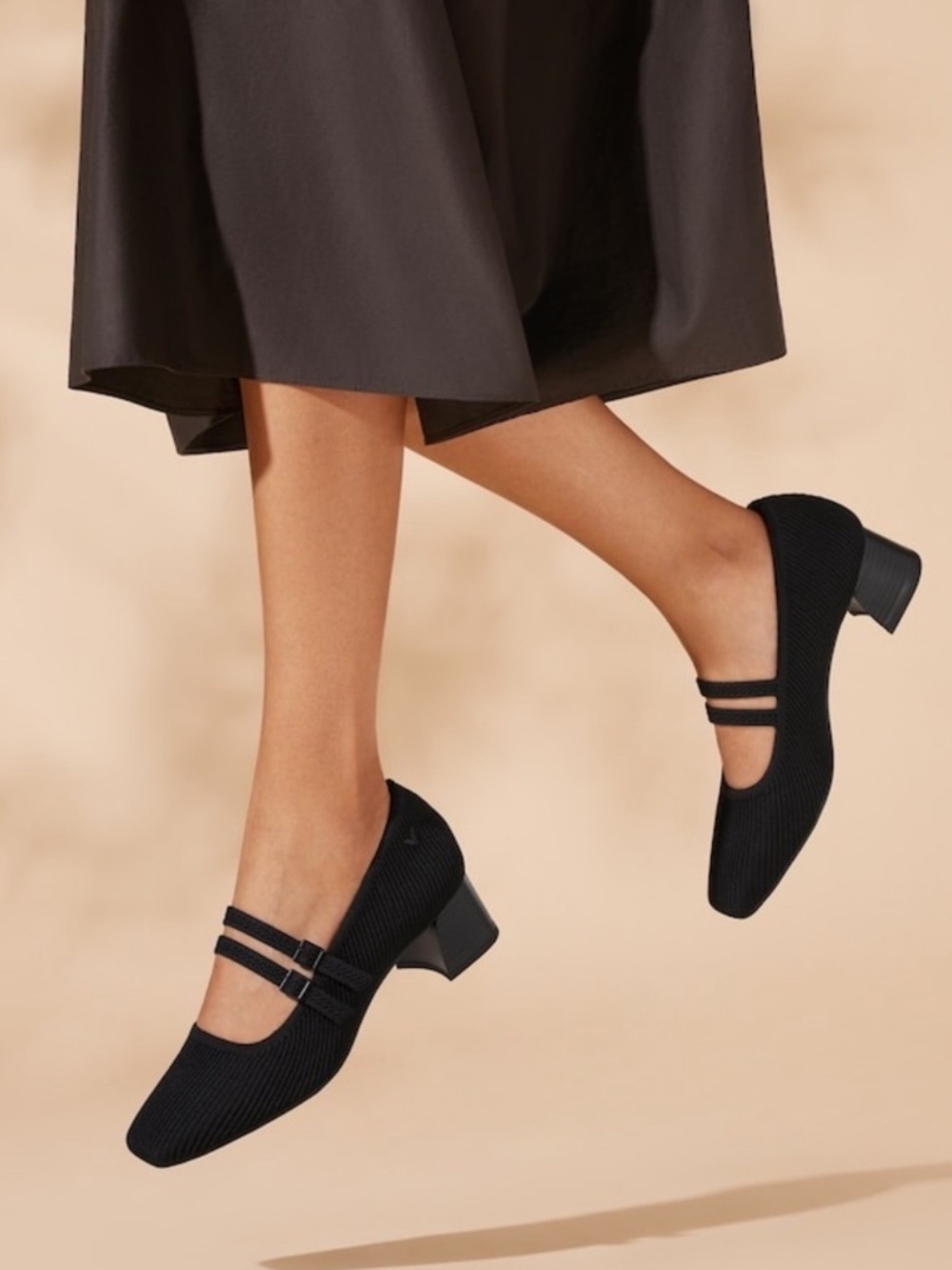 Vivaia Melody Black Square Toe Mary Jane Heels Size 9
